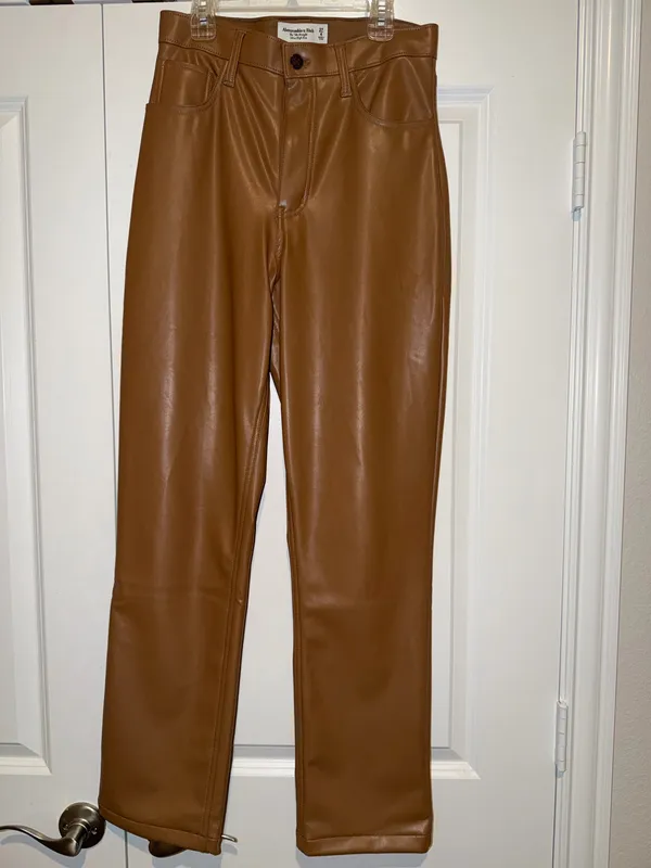 Abercrombie Curve Love Vegan Leather Pants - Image 4