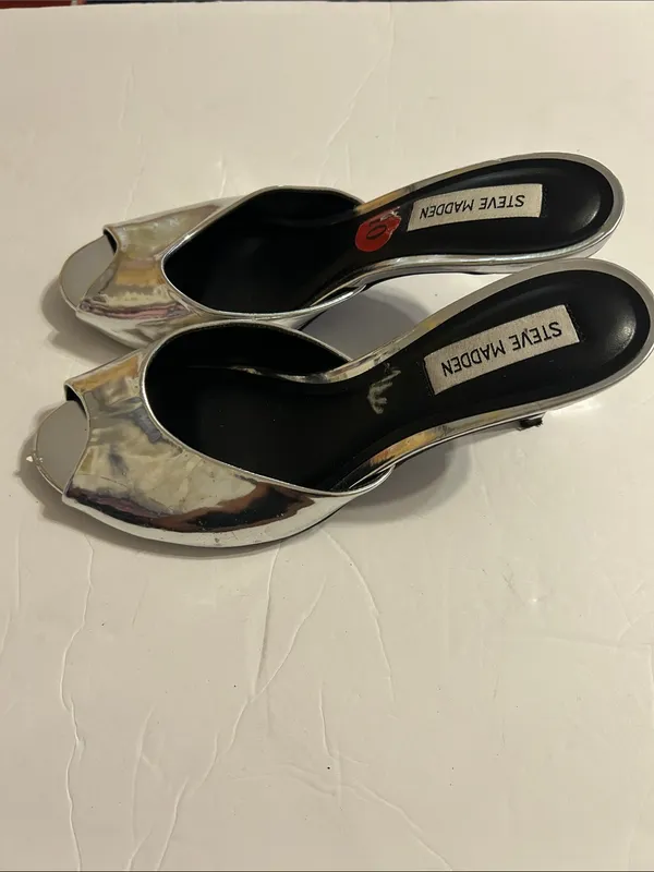 Steve Madden Silver Metallic Open-Toe Mules - Image 4