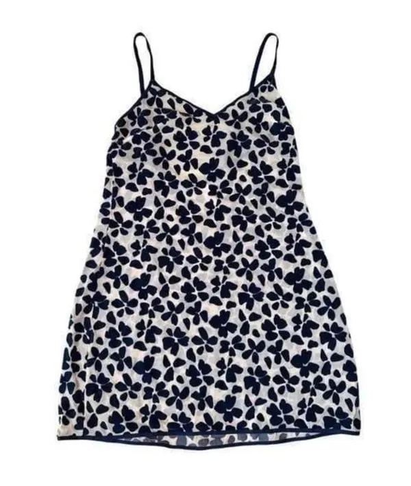 Victoria's Secret Floral Velvet Flowers on Nude Mesh Size L - Image 3