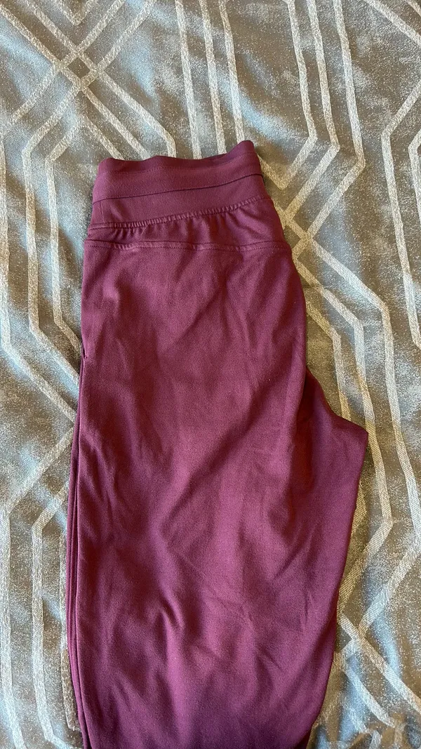 Balance Athletica Joggers - Image 3