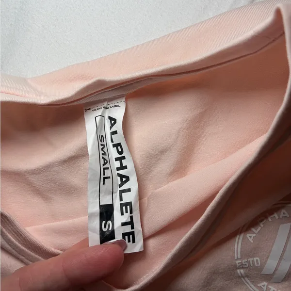 Alphalete Women's Dynasty Long Sleeve Crop Tee Size Small - Image 4