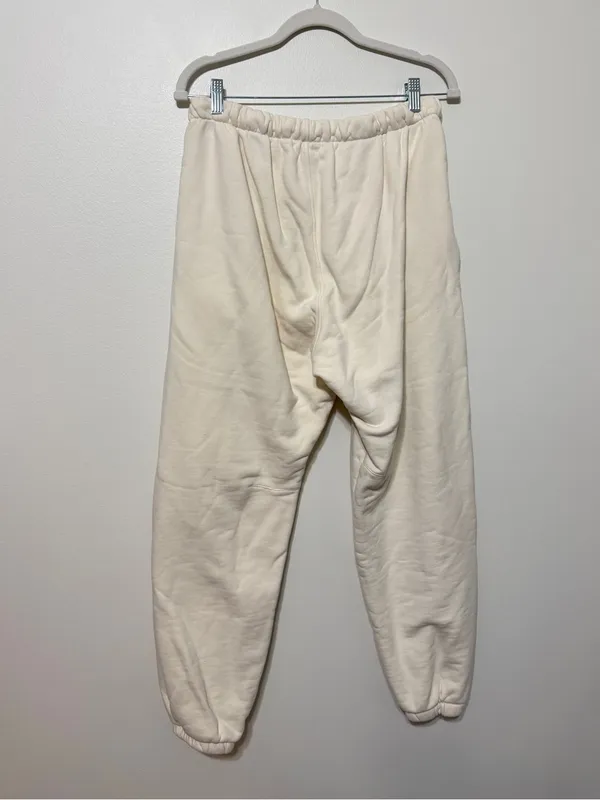MadHappy Classic Fleece Jogger Sweatpants Size Large Cream Navy Neutral - Image 6