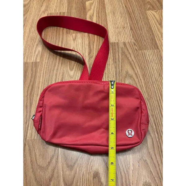 Lululemon Belt Bag - Image 3