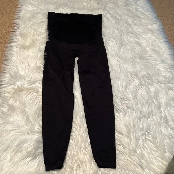 Women's‎ Cropped Leggings Black Seamless Butt Lifting Cropped High-Rise - Image 5