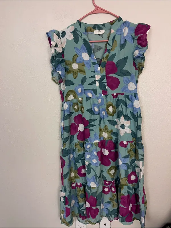 Entro Women’s Beauty Sage Green Floral Midi Dress size small - Image 3