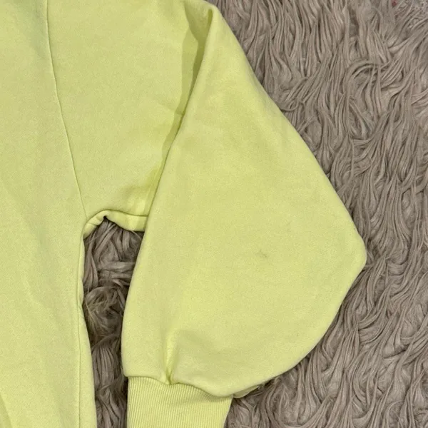 Wildfox drop tops and lemon drops sweatshirt medium - Image 2