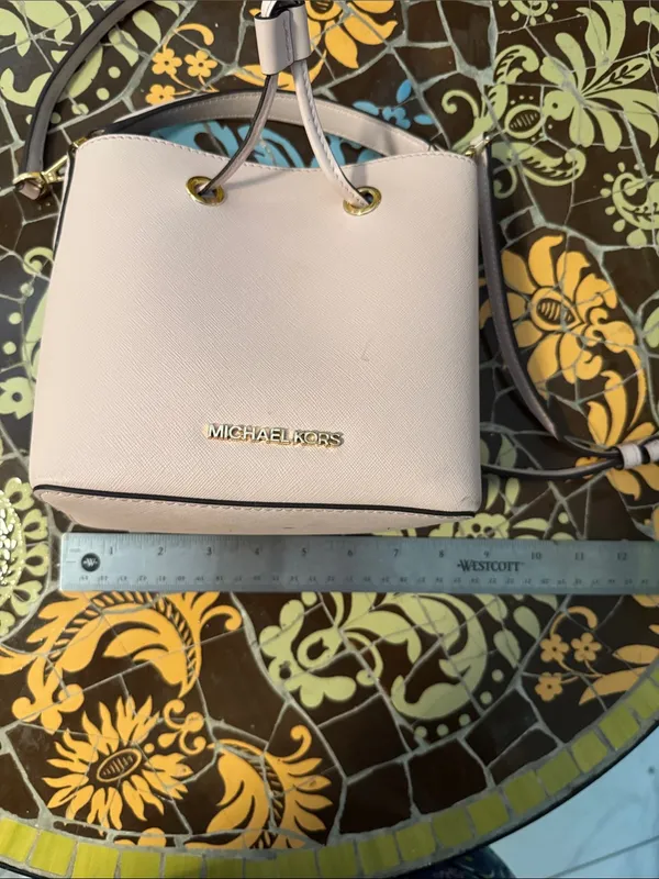 MICHAEL KORS Pink Bucket Shoulder Bag - Image 6