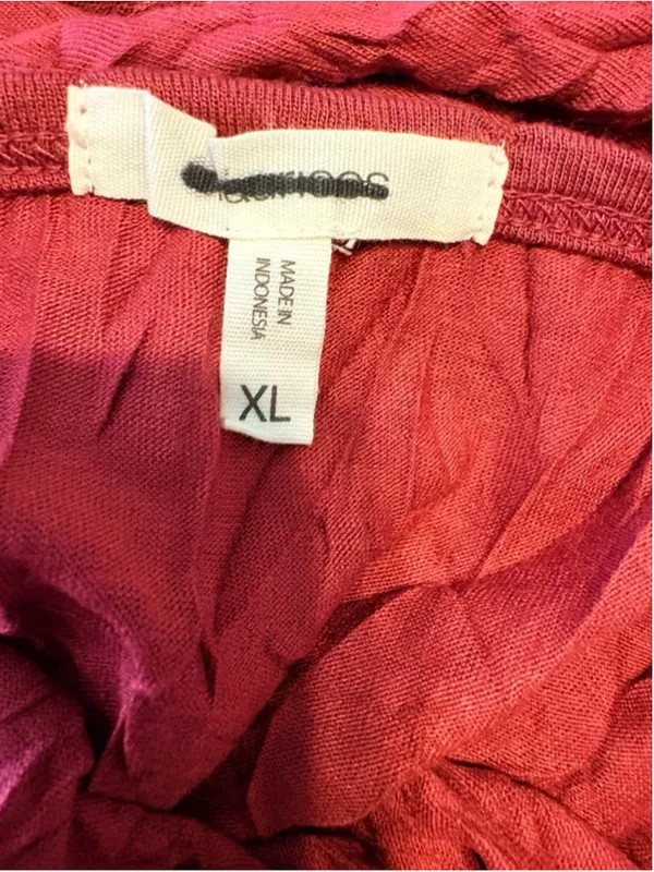 Maurices Burgundy Crinkled Lace Trim Camisole Size XL (20” PTP) - Image 6