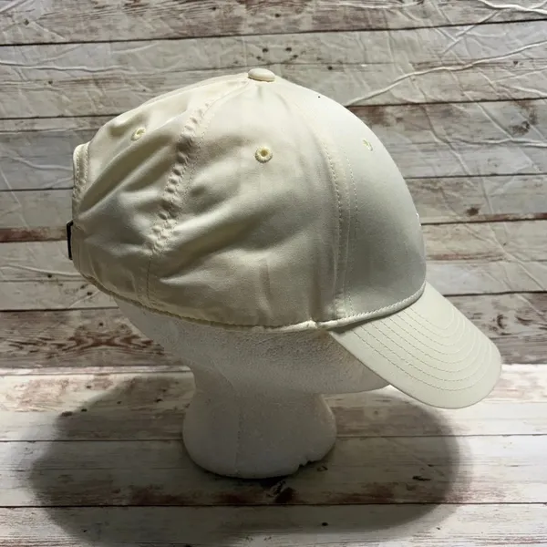 Nike Club Cap Size M/L Butter Yellow Baseball Hat - Image 2