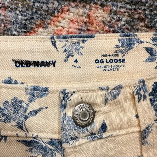 Old Navy OG Loose High Rise Floral Toile Jeans Blue Cream Tall 4 - Image 9