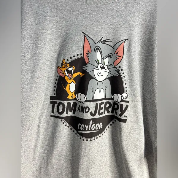 Tom and Jerry pullover Gray Short Sleeve Tee. New with tag. - Image 3
