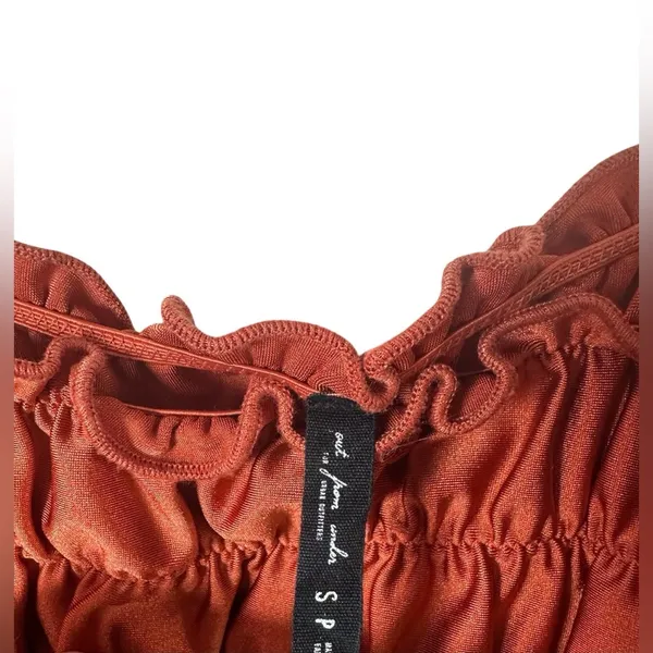 Urban Outfitters Rust Smocked Tie-Strap Crop Top Size Small‎ - Image 4