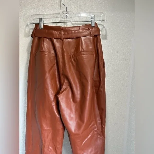Abercrombie and Fitch Belted‎ faux leather Ankle Pants - Image 8