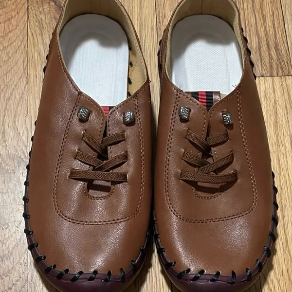 OY Brown Leather Comfort Shoes Size 41 Lace-Up Casual Flats New Without Tags - Image 2