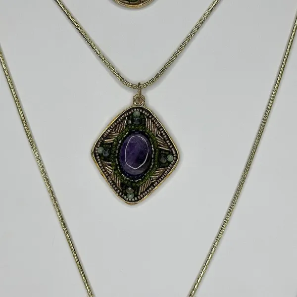 Chico's Layered Gold Tone Necklace Stone Cabochon Pendants ✨ - Image 4