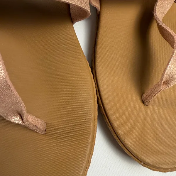 Reef Women's Rose Gold Thong Sandals Metallic Beachwear Summer Slide Size 11 - Image 8