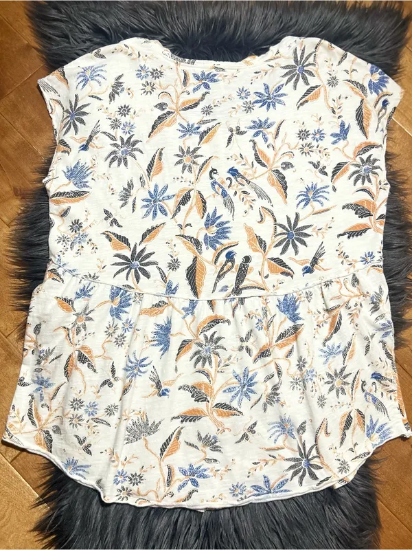 Anthropologie Tunic Button Down Floral Print Top Cream Blue Top Size Large - Image 3