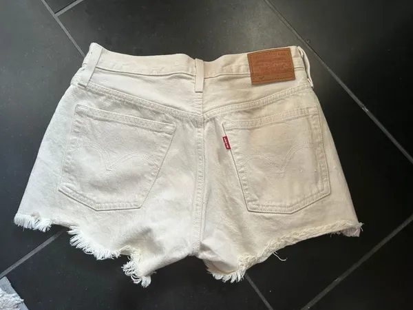 Levi's 501 Shorts - Image 3