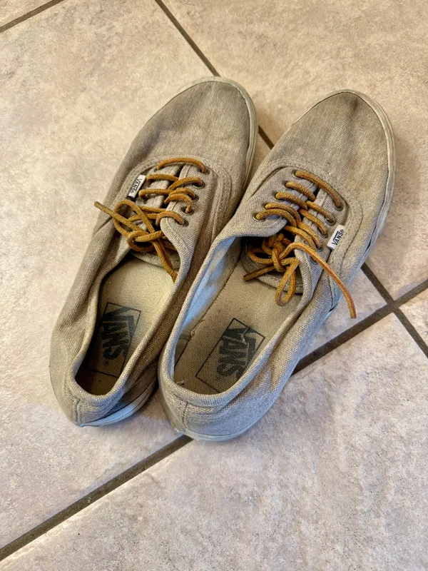 Beige canvas vans off the wall - Image 3