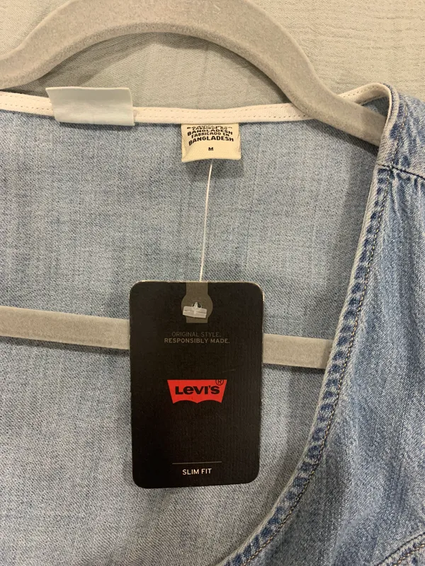 Levi’s Vintage Denim Shirt - Image 4