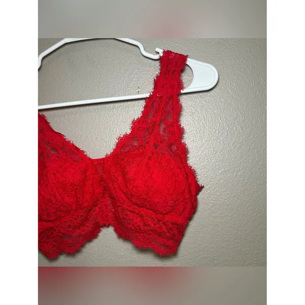 Aerie Red Floral Eyelash Lace Padded Plunge Bralette Bra Women’s Size Medium - Image 6