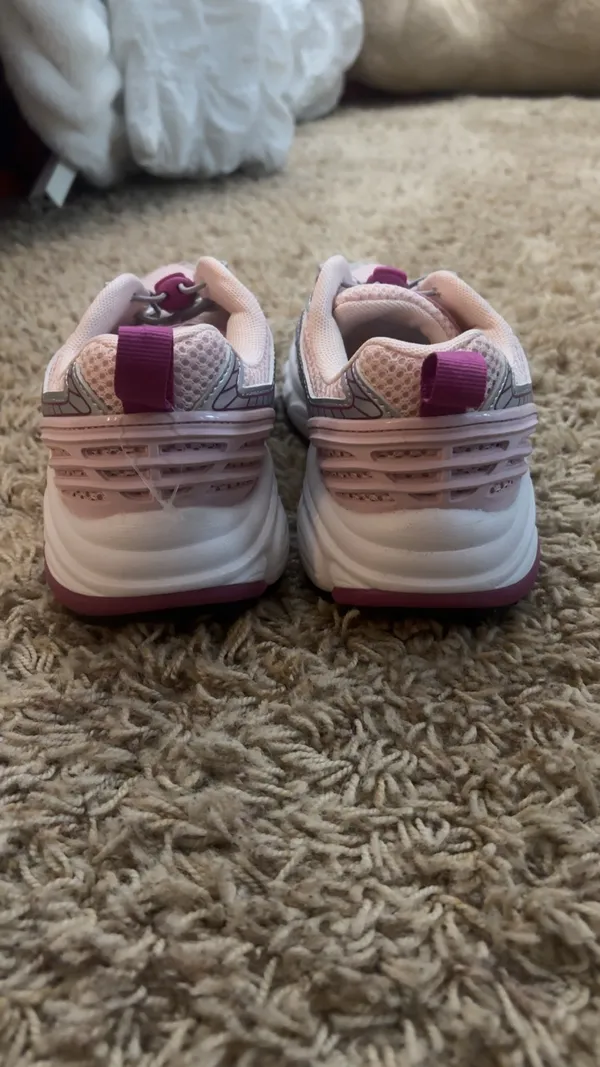 pink avia shoes  - Image 4