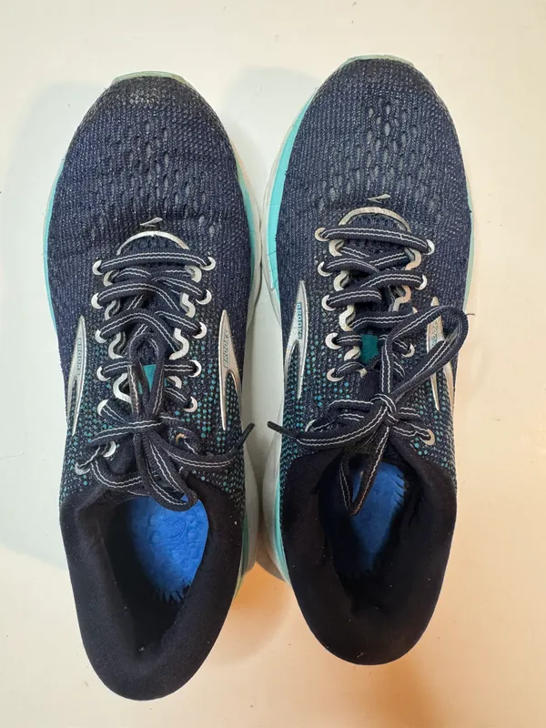 Brooks Womens  Ghost 11 Size 7.5 Running Shoes - Image 4