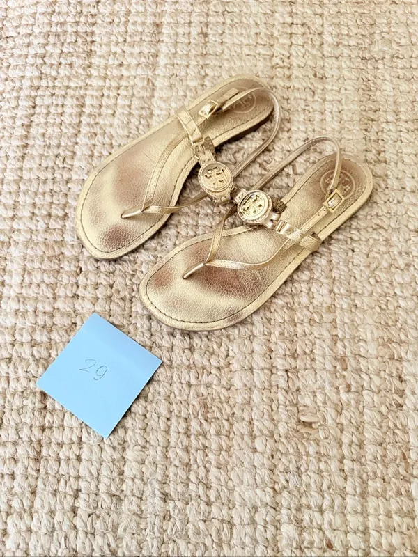 Tory Burch Gold Leather Thong Sandals Logo Medallion Brazil Women’s Size 6.5 - Image 8