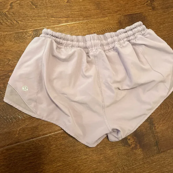 Lululemon Hotty Hot 2.5" - Image 2