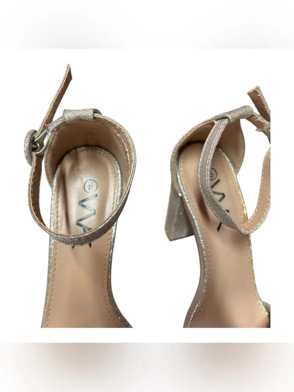 VNK sparkling silver glitter block heel open-toe ankle strap popular sandals - Image 4