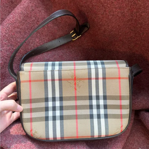 Vintage Burberry Made in England nova check Haymarket shoulder bag saddle bag - Image 5
