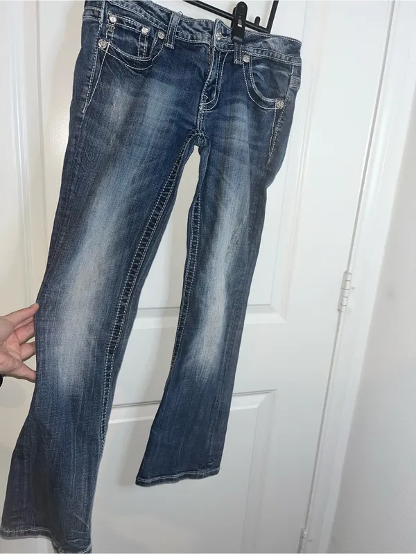 Miss Me Bootcut Straight Leg Floral Crystalized Embroidered Stitched Jeans Sz 27 - Image 4