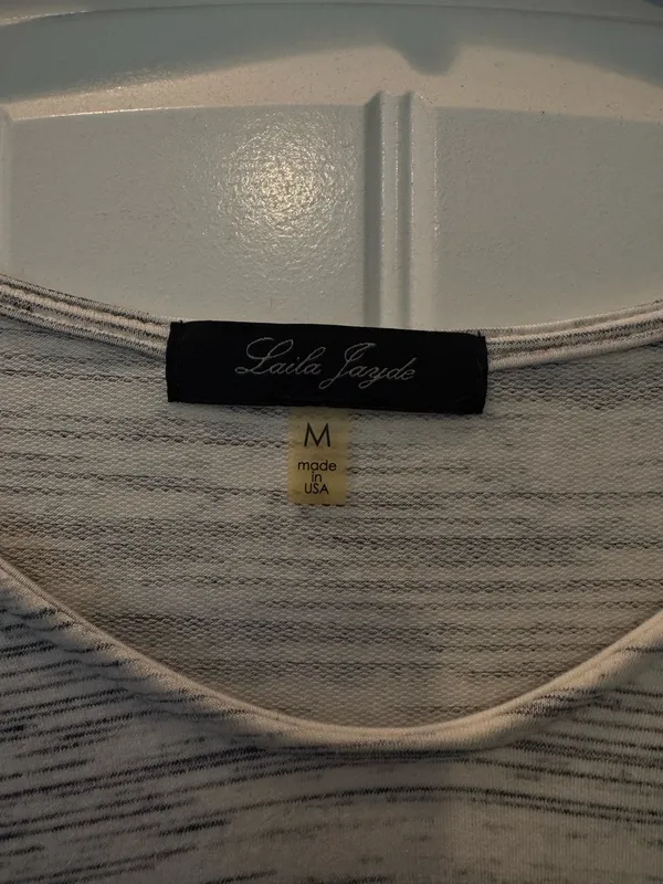 Women’s casual shirt size M - Image 3