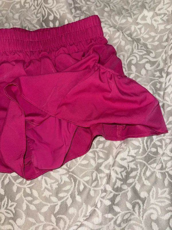 Amazon Shorts free people look alike - Image 2