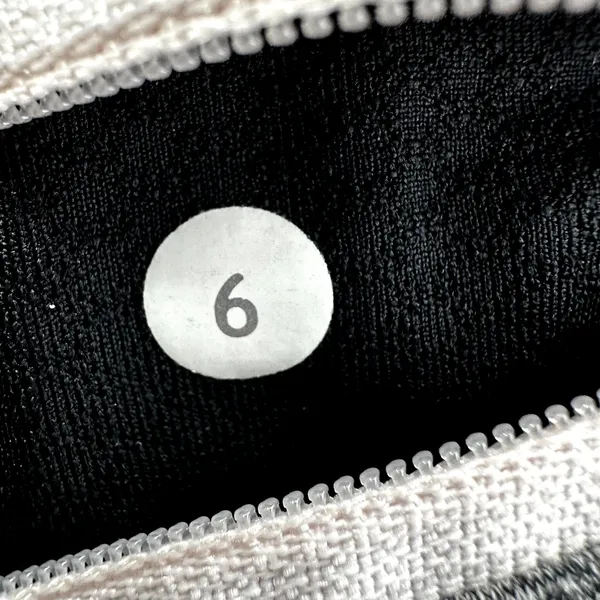 Lululemon Speed Short Pocket Swift Ultra Black Heathered Gray Angel Wing 6 - Image 4