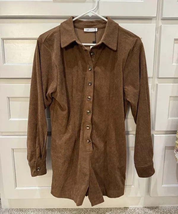 Brown Corduroy romper, size small. NWT - Image 3