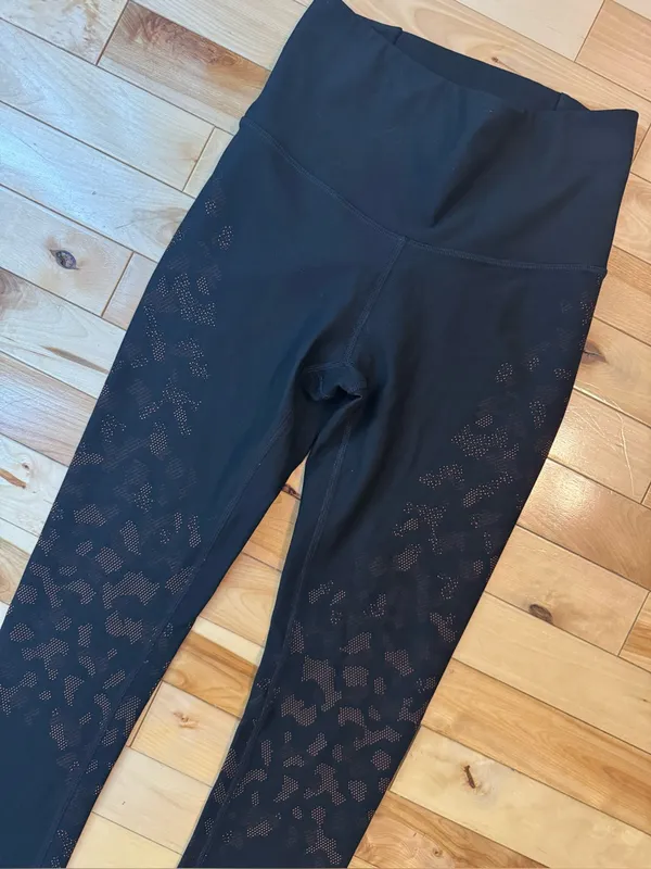Lululemon Mapped Out High-Rise Tight 28" Camo Leggings size 4 EEUC - Image 3