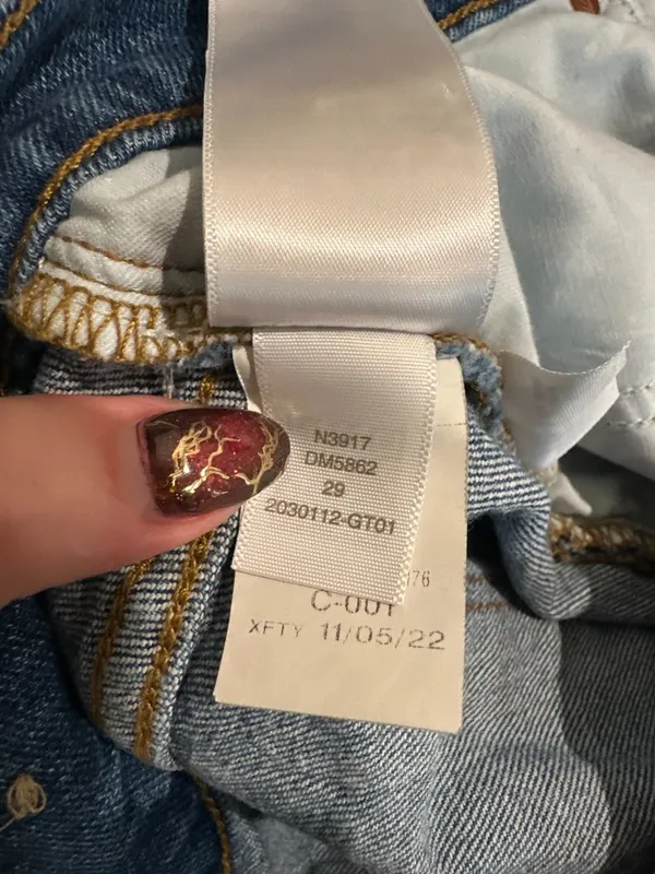 Madewell The Momjean High Rise Tapered Ankle Jeans Blue 29 - Image 7