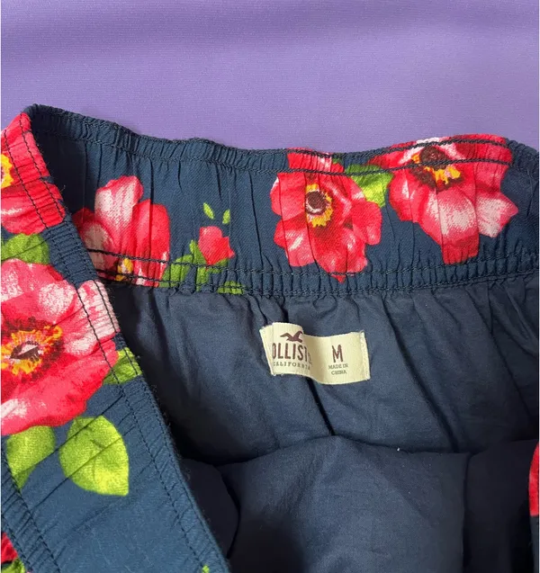Hollister Floral Mini Skirt - Image 2