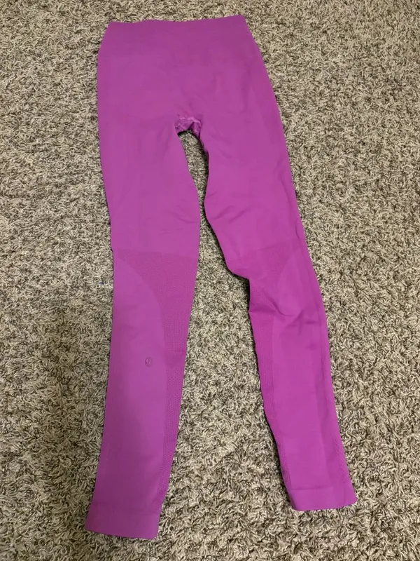 Lululemon Leggings Raspberry Purple Estimated Size 0 Ankle Length Ribbed Waist - Image 2