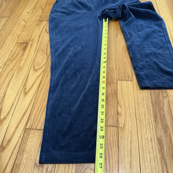 Lululemon‎ Scuba Mid-Rise Wide-Leg Pant 7/8 Length *Velvet Cord True Navy Size 6 - Image 8