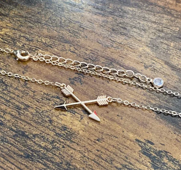 Best Friend Arrow Necklace Gold - Image 2