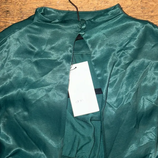 Zara Emerald Green Silky Blouse! - Image 4