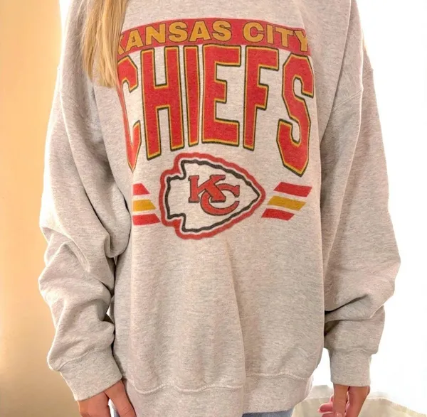 New / KC Chiefs Sweatshirt - Image 5
