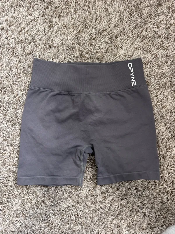 Dyfne dynamic shorts small Gray - Image 3