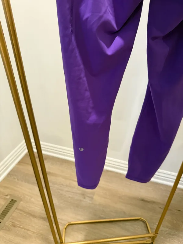 Lululemon Leggings purple size 6 - Image 3
