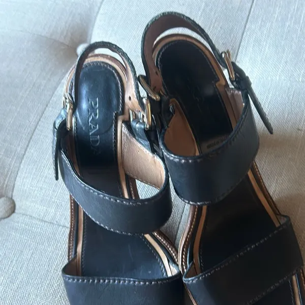 Prada Leather Slingback Sandals in Nero Size 39 - Image 4