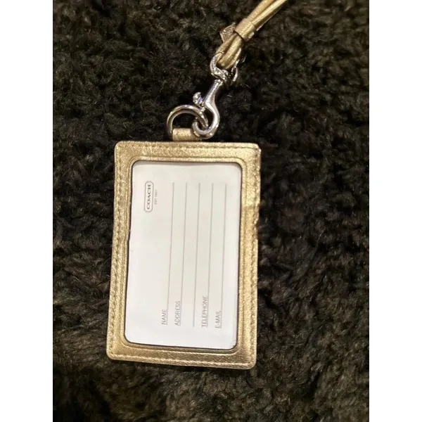 COACH Signature ID badge holder Gold - Image 9