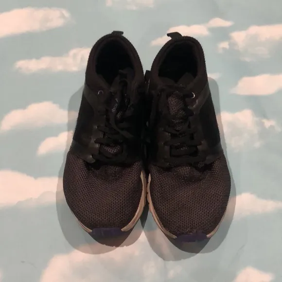 Reebok black sneakers - Image 2