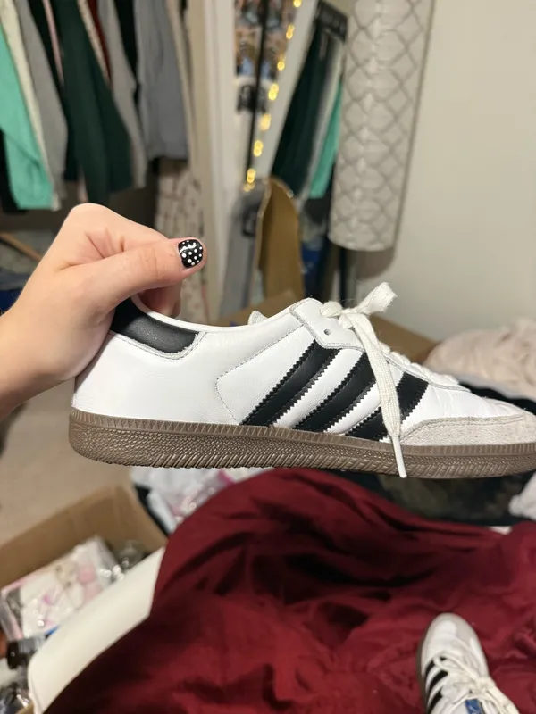 Adidas samba Shoes Women’s size 9 - Image 2